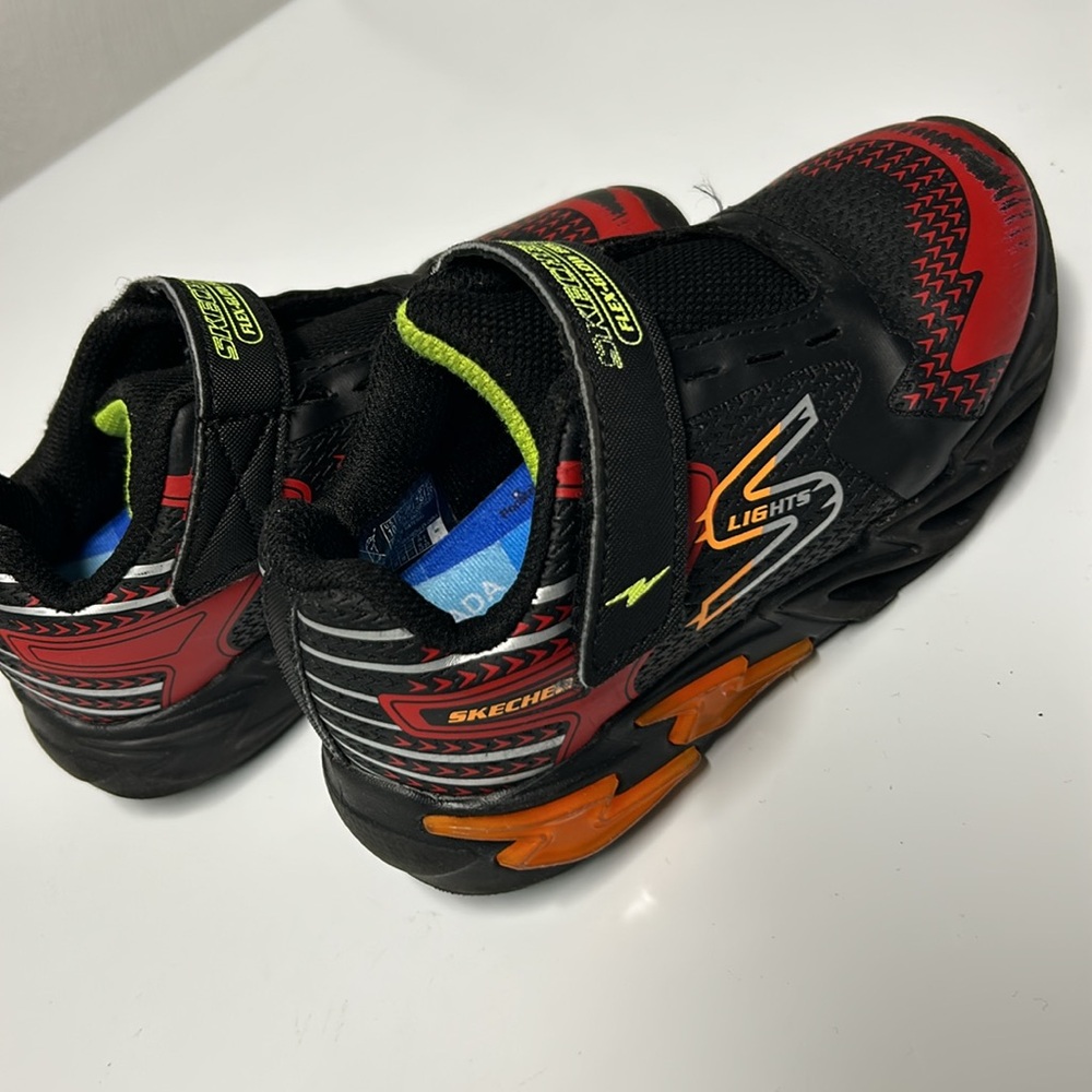 EUC Sketchers flex glow bolt size 10 toddler